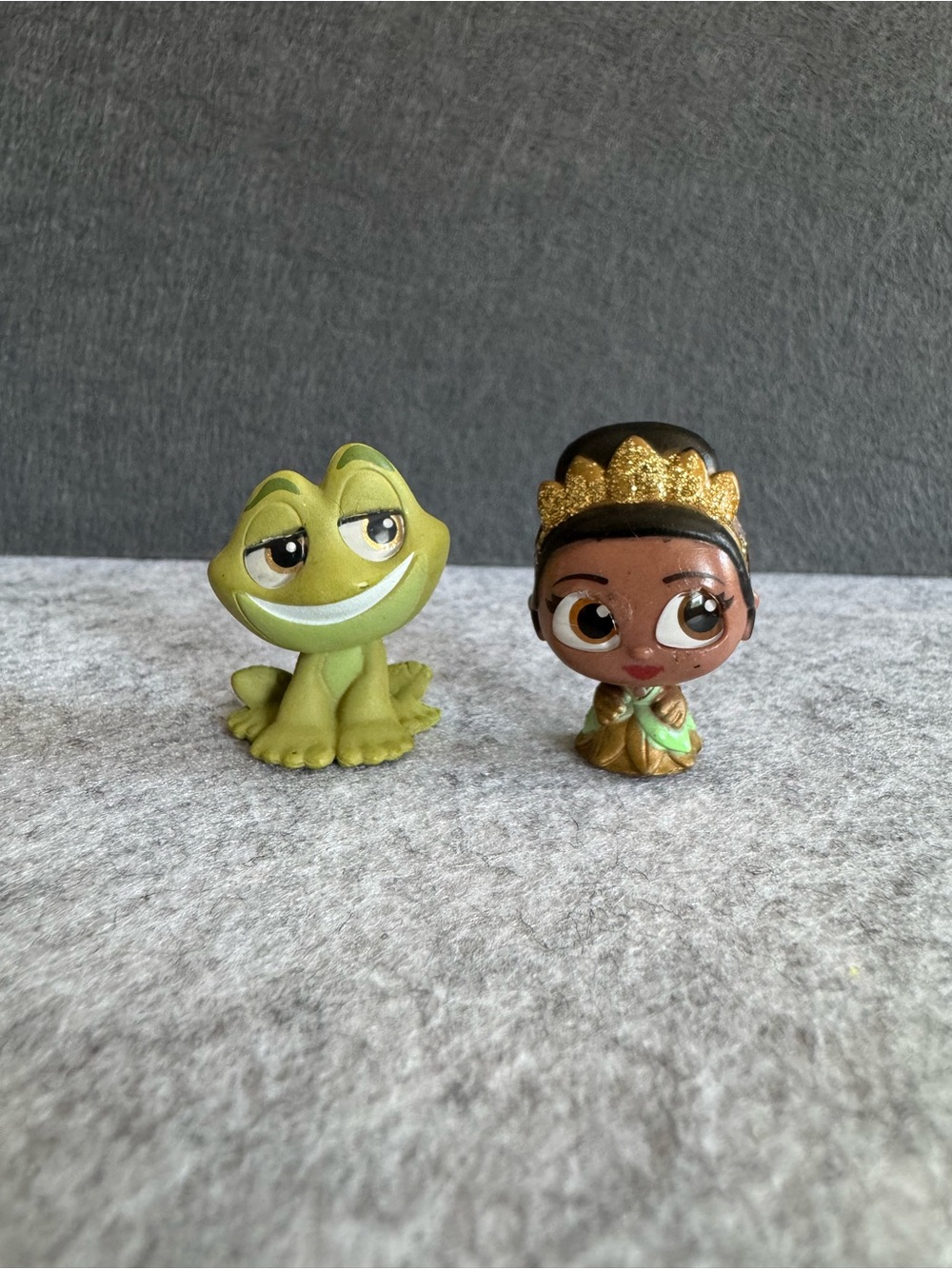 Disney Doorables Gold Princess Tiana & Frog Prince